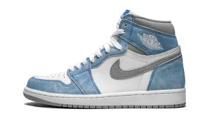 Air Jordan 1 Retro High OG Hyper Royal