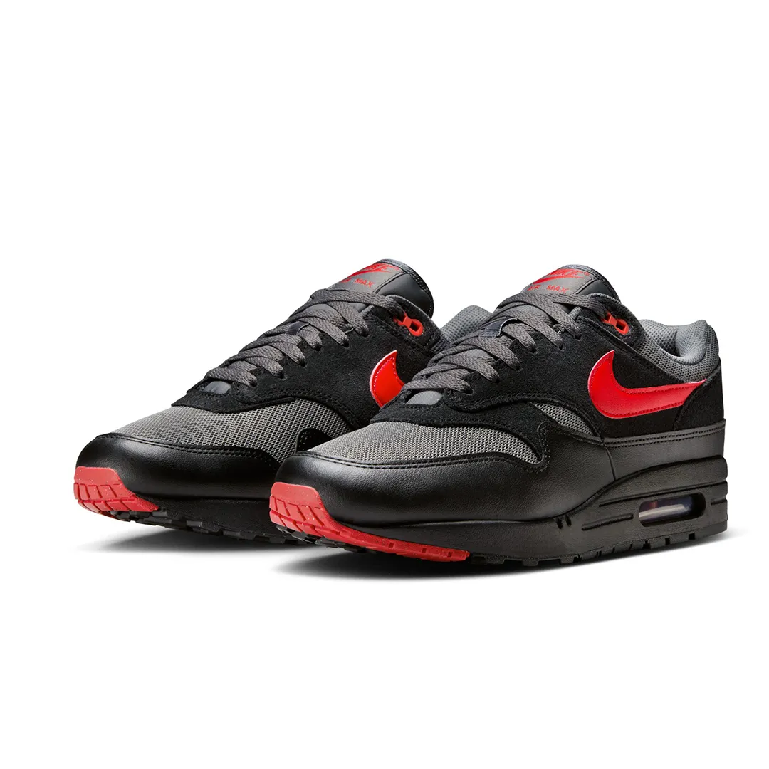 AIR MAX 1 ESSENTIALS BLACK/UNIVERSITY RED