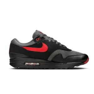 AIR MAX 1 ESSENTIALS BLACK/UNIVERSITY RED