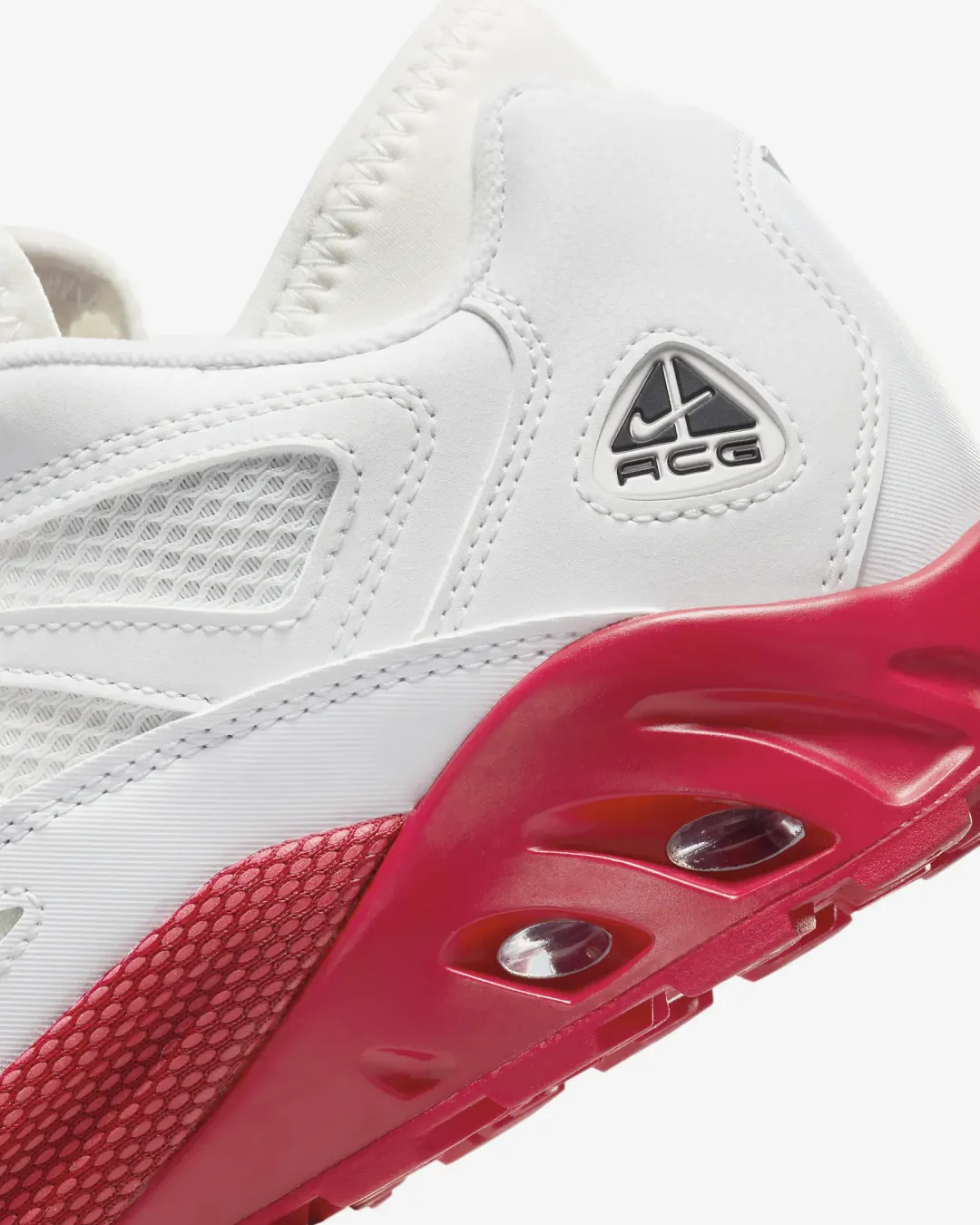 Nike ACG Air Exploraid Sneakers