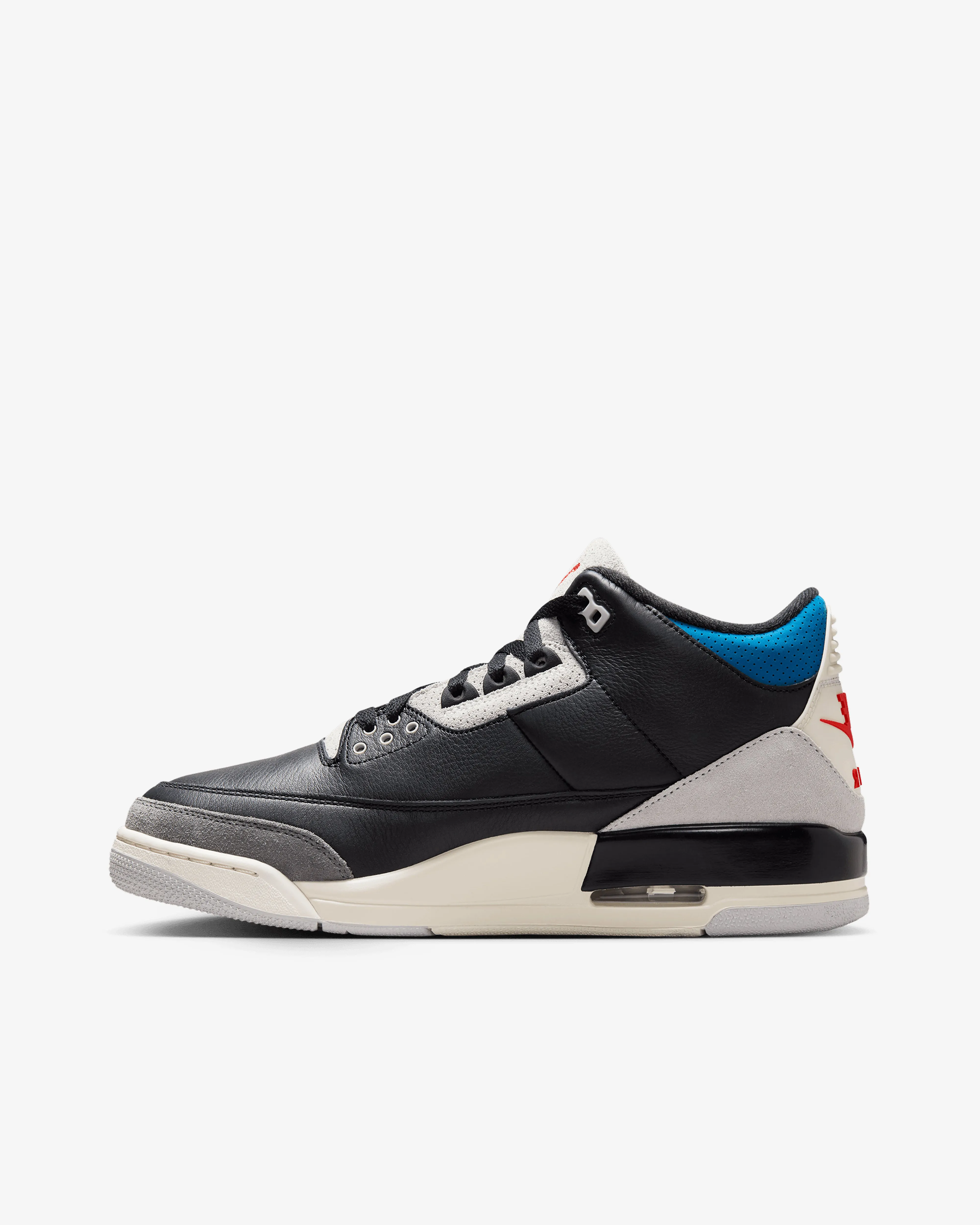 Nike - Air Jordan 3 Retro OG Sneakers - (Black/Chile Red)