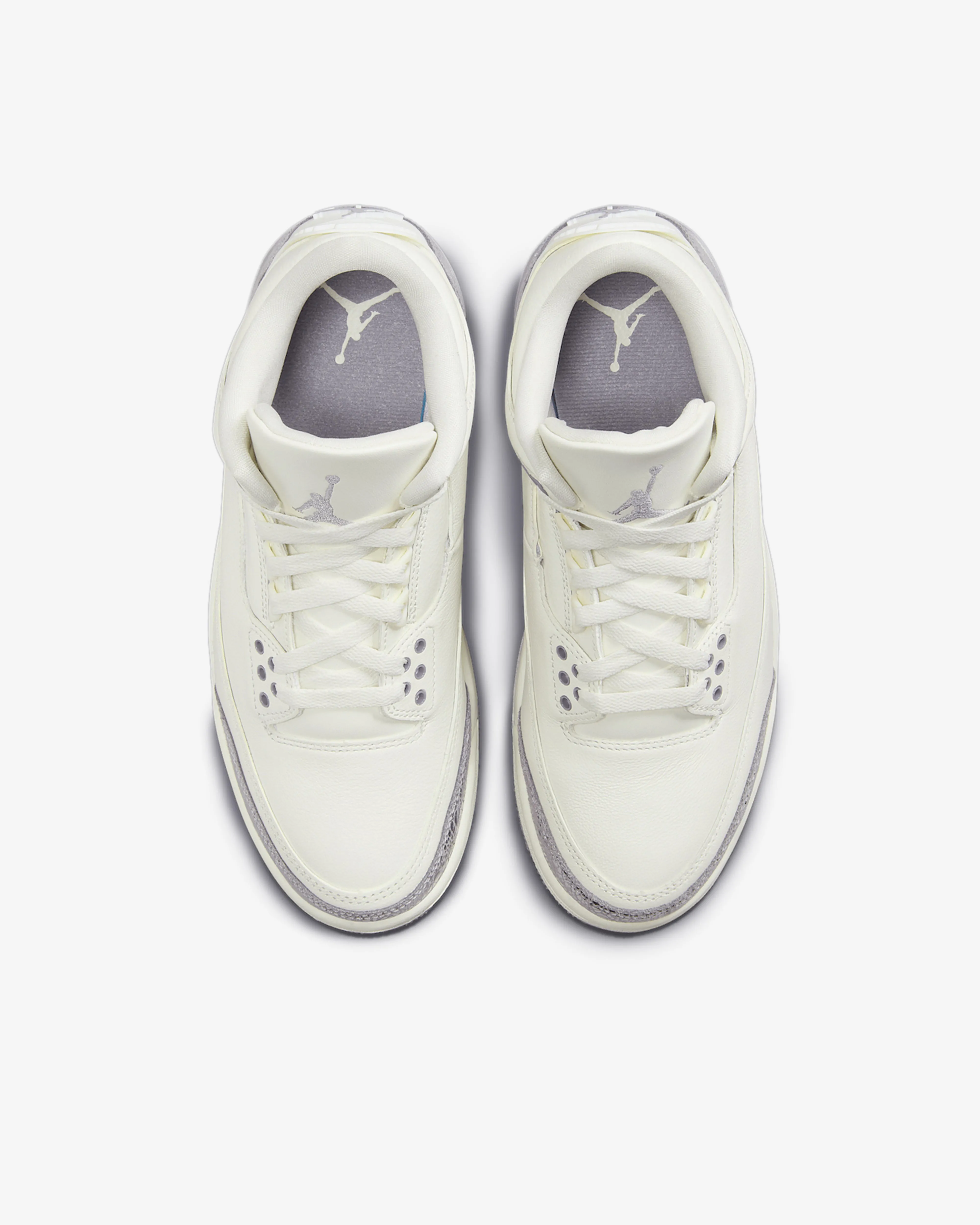 Nike - Air Jordan 3 Retro Sneakers - (Cement Grey/Silver)