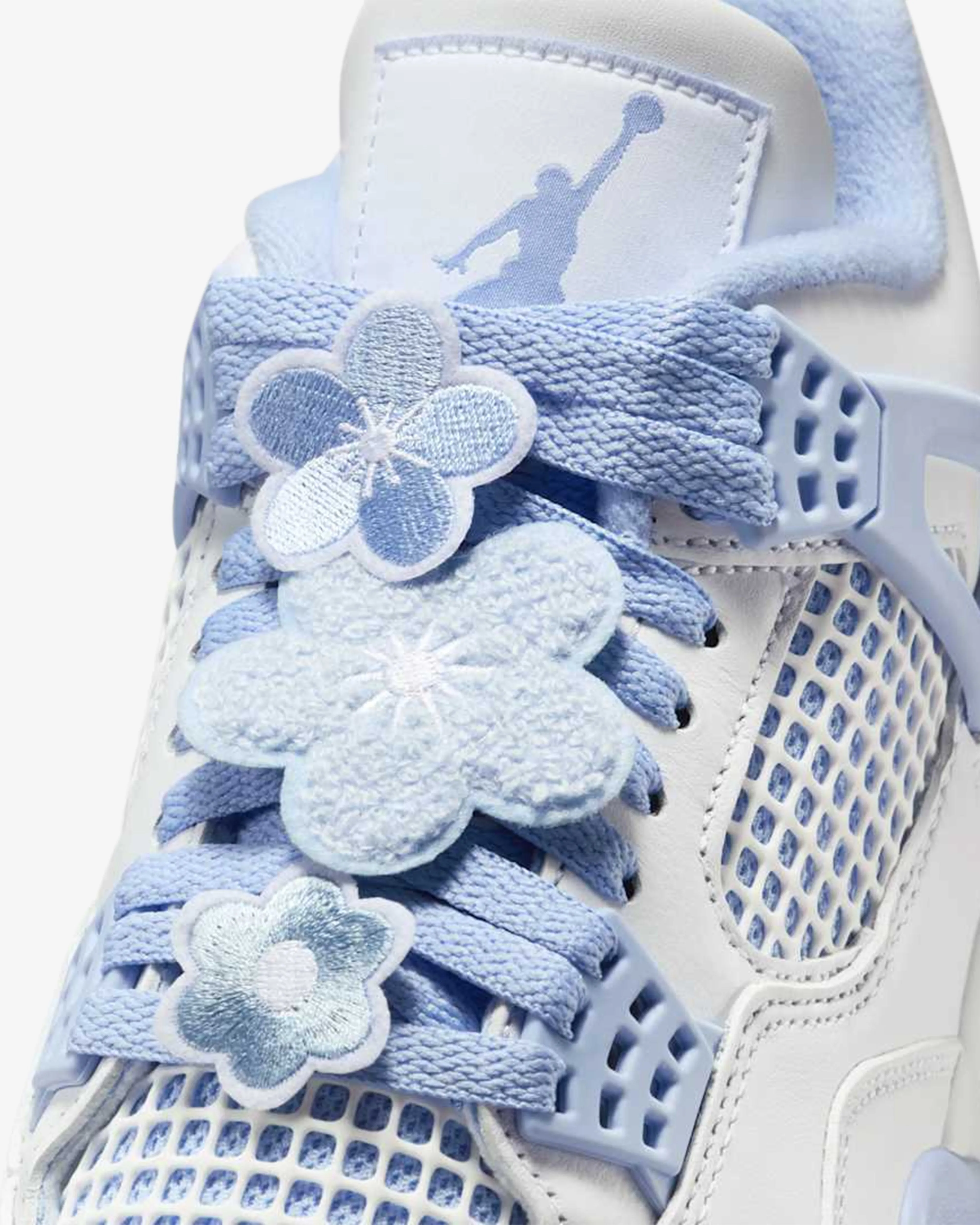 Nike - Air Jordan 4 Retro Sneakers - (White/Aluminum)