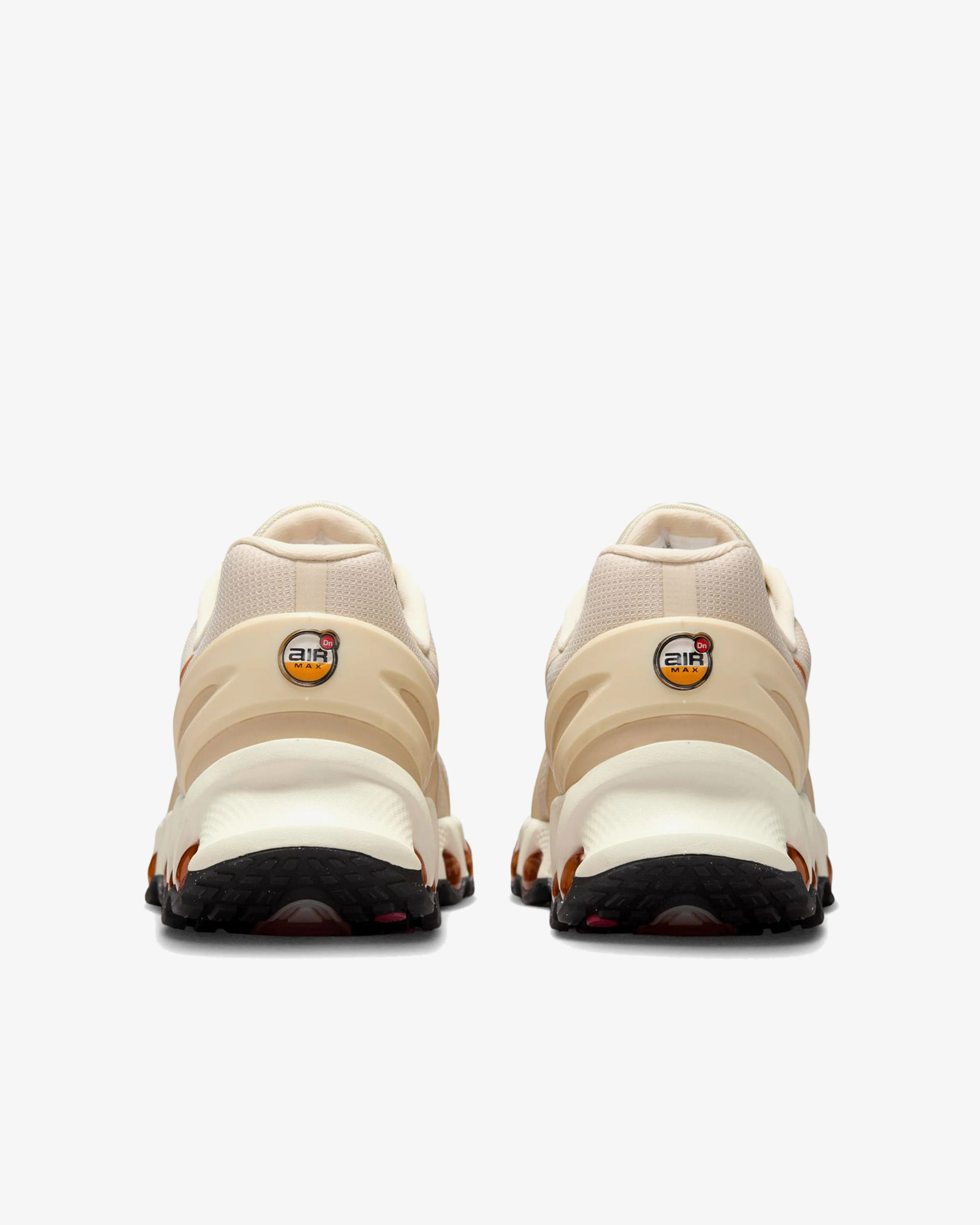 Nike - Air Max DN8 Sneakers - (Light Khaki/Monarch)