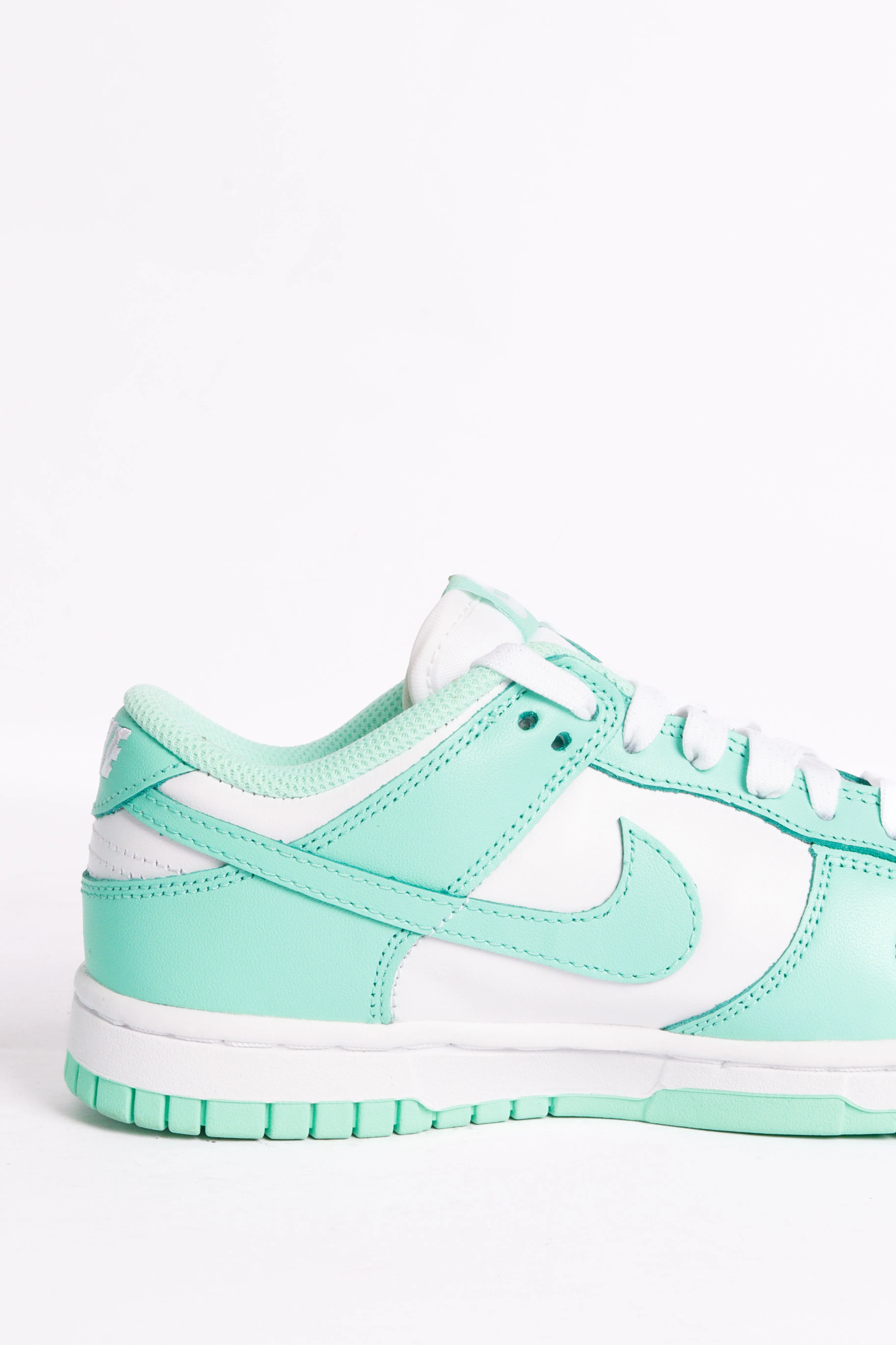 Nike Dunk Low 'Green Glow' (2021) [W]