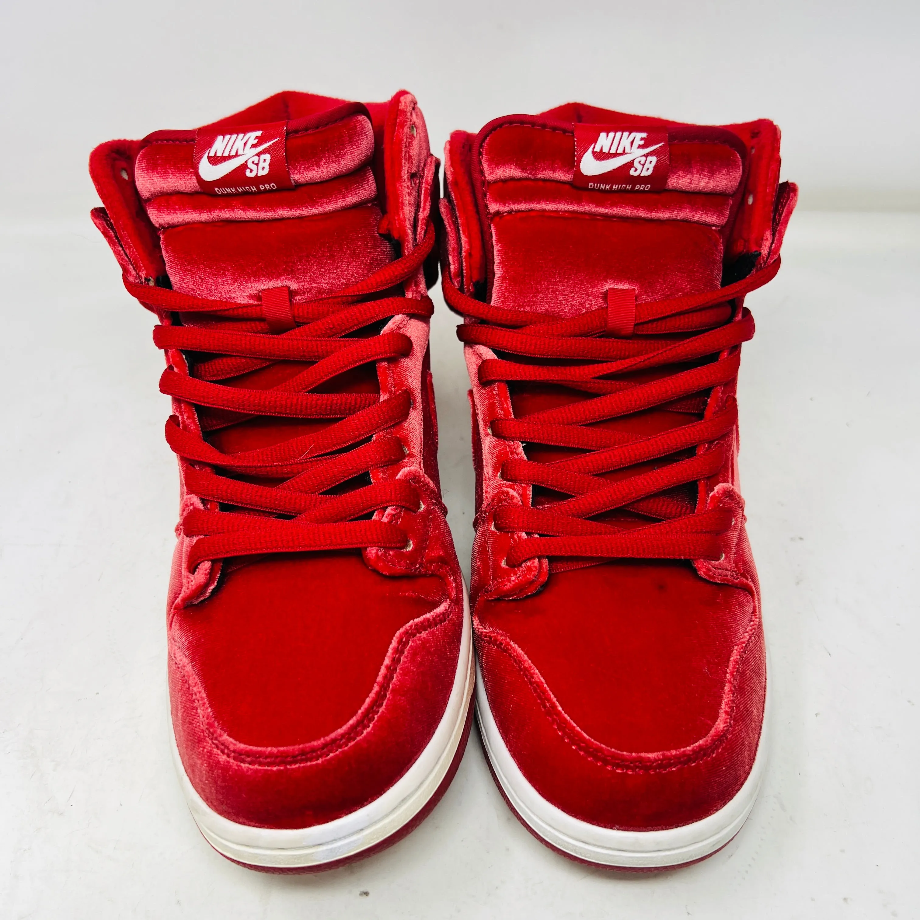 Nike SB Dunk High Red Velvet