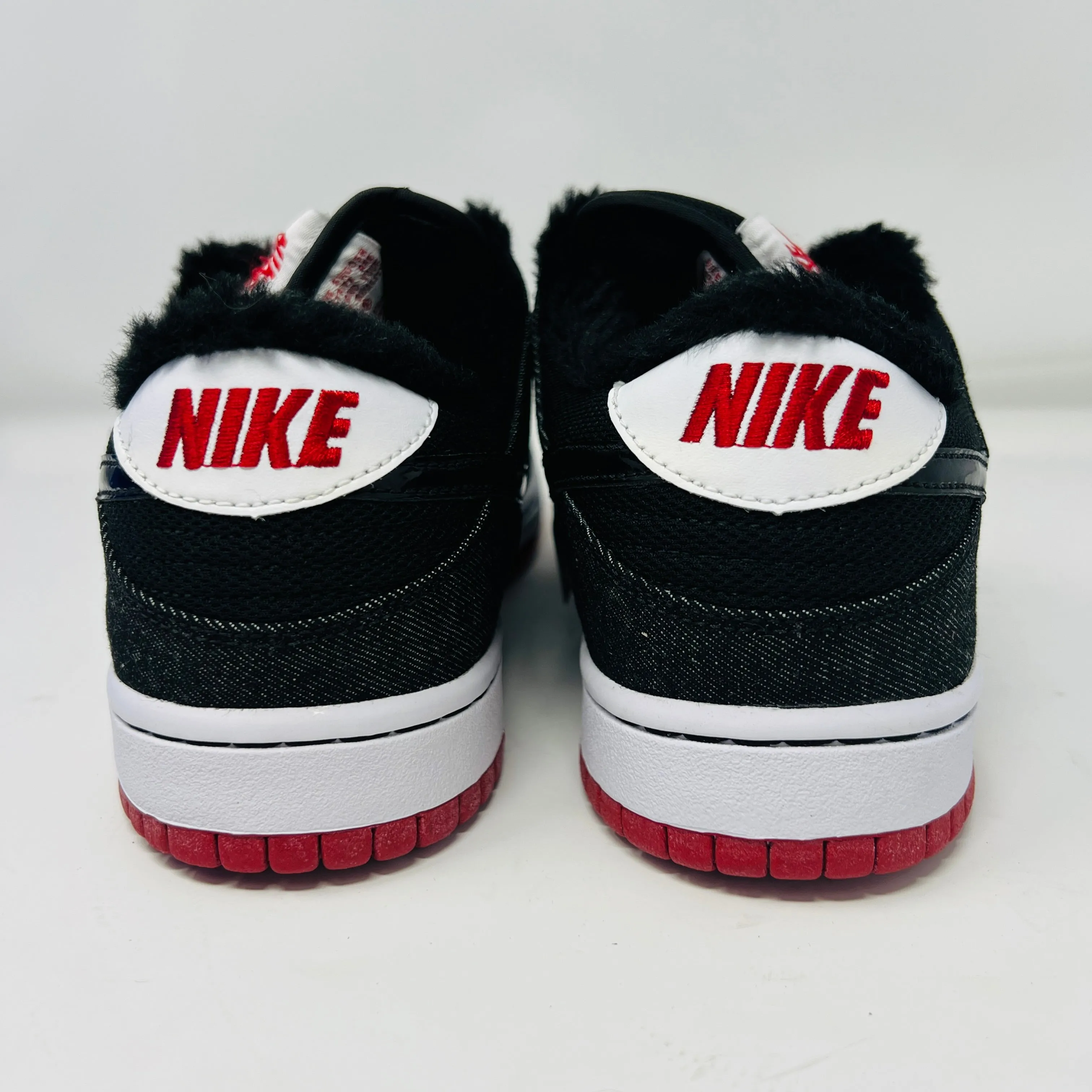 Nike SB Dunk Low Larry Perkins