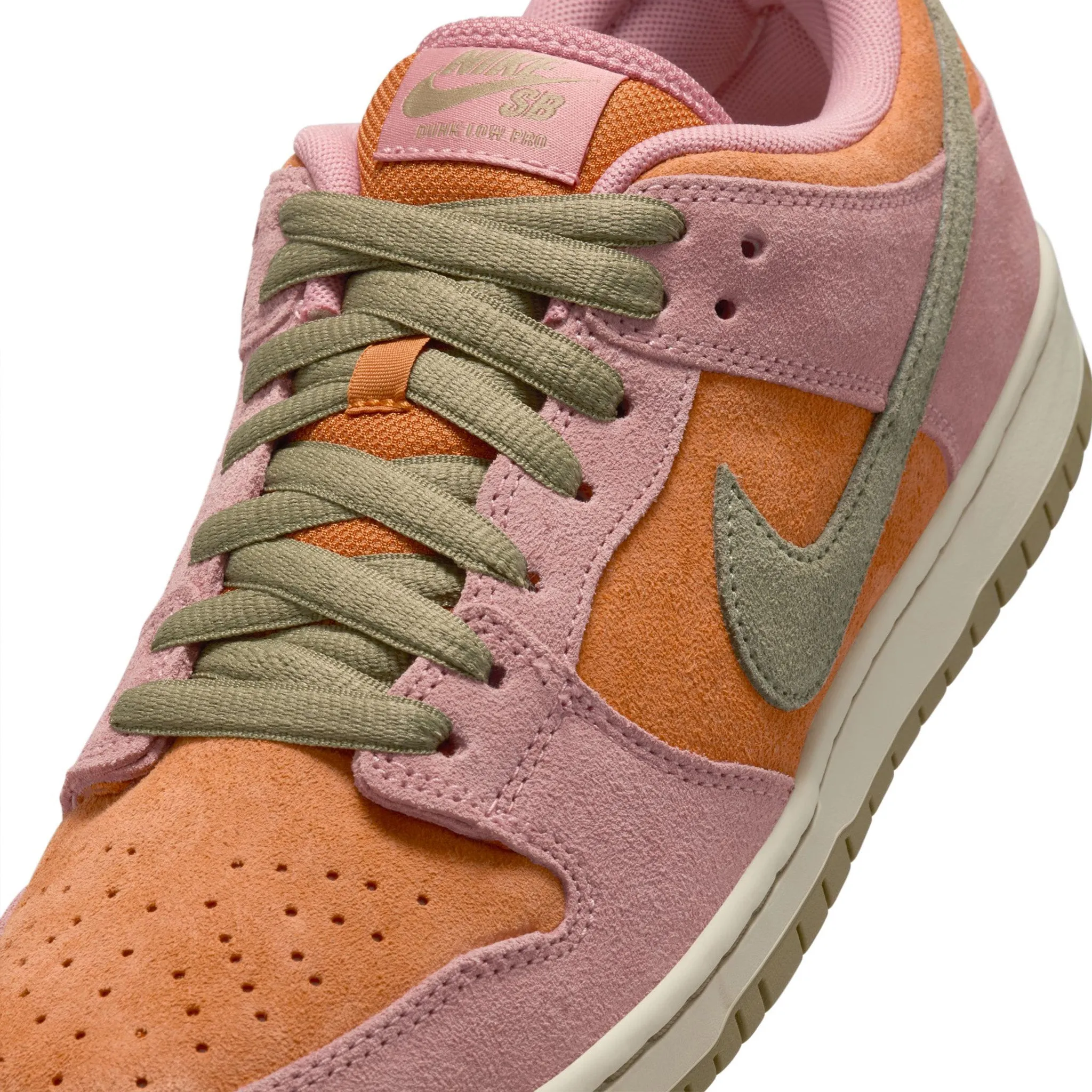 Nike SB Dunk Low Red Stardust