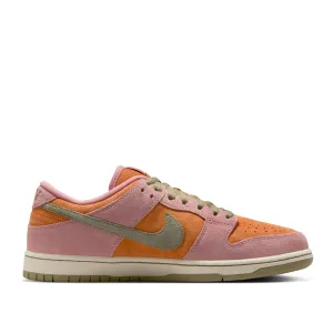 Nike SB Dunk Low Red Stardust