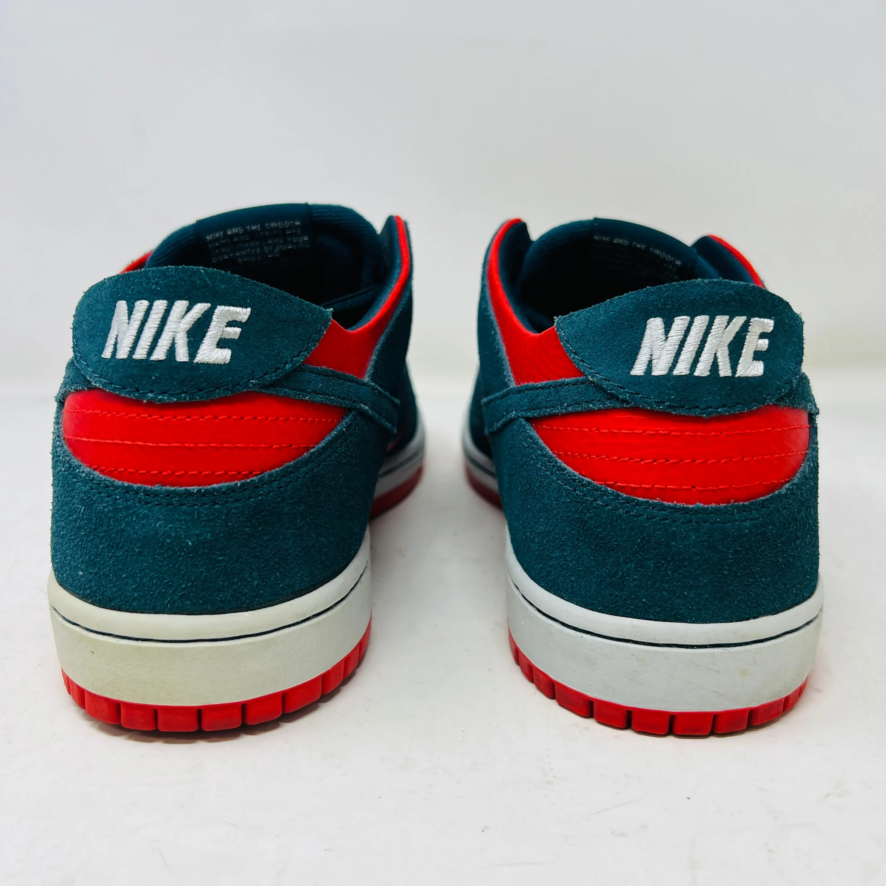 Nike SB Dunk Low Reverse Shark