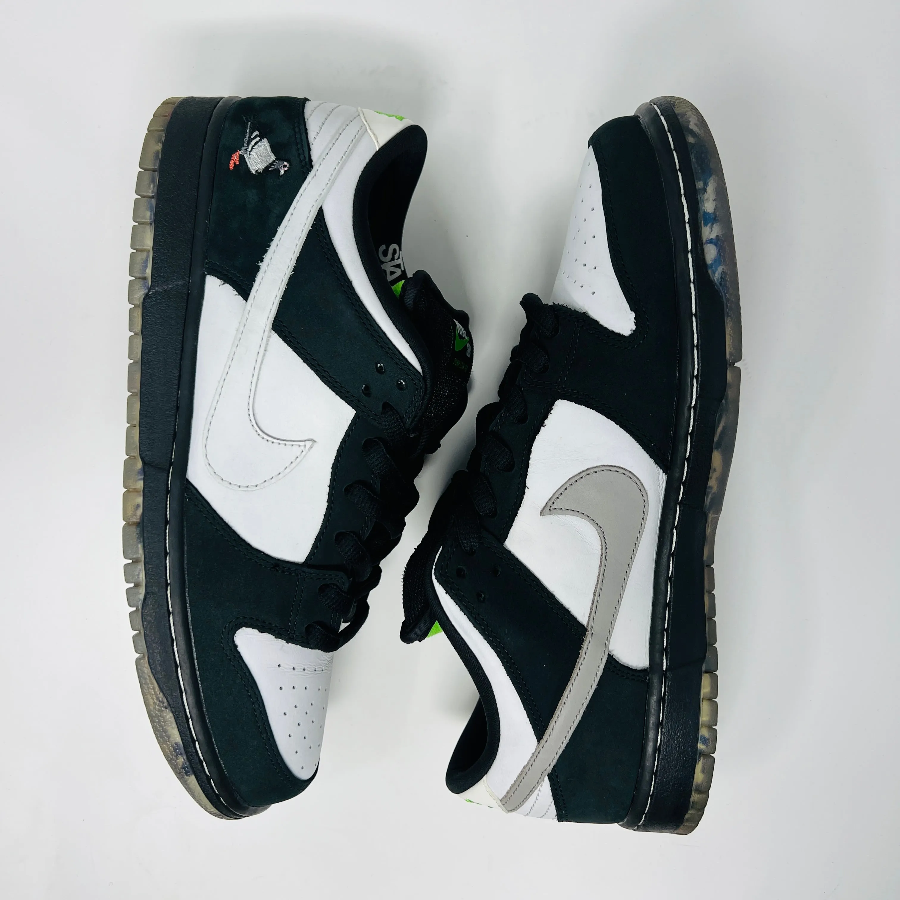 Nike SB Dunk Low Staple Panda Pigeon