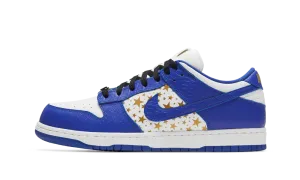 Nike SB Dunk Low Supreme Hyper Blue