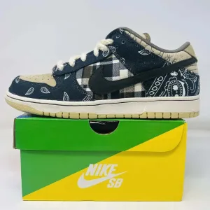 Nike SB Dunk Low Travis Scott