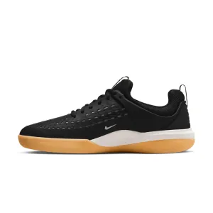 Nike SB Nyjah 3 // Black / White