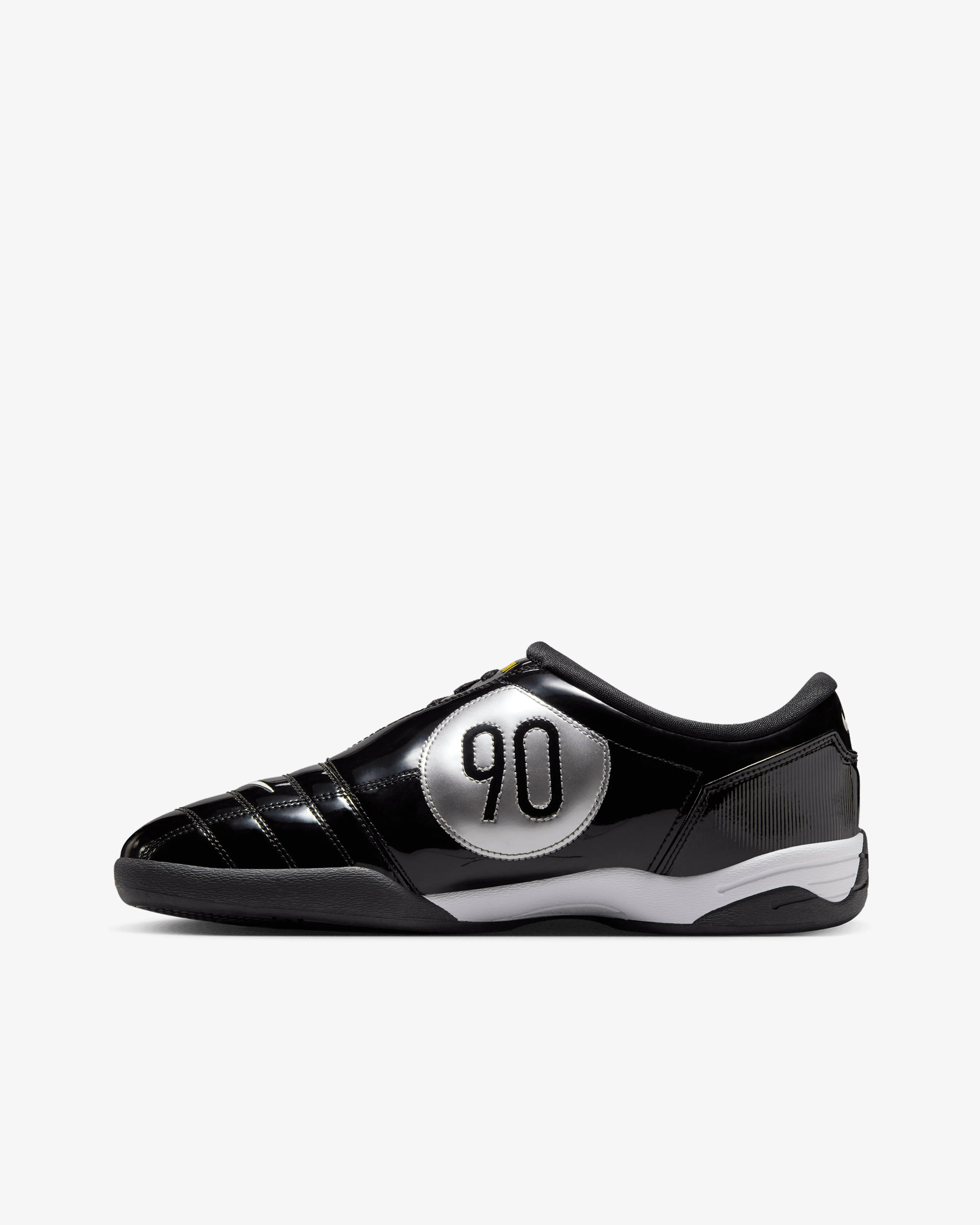 Nike - T90 SP Sneakers - (Black/White)