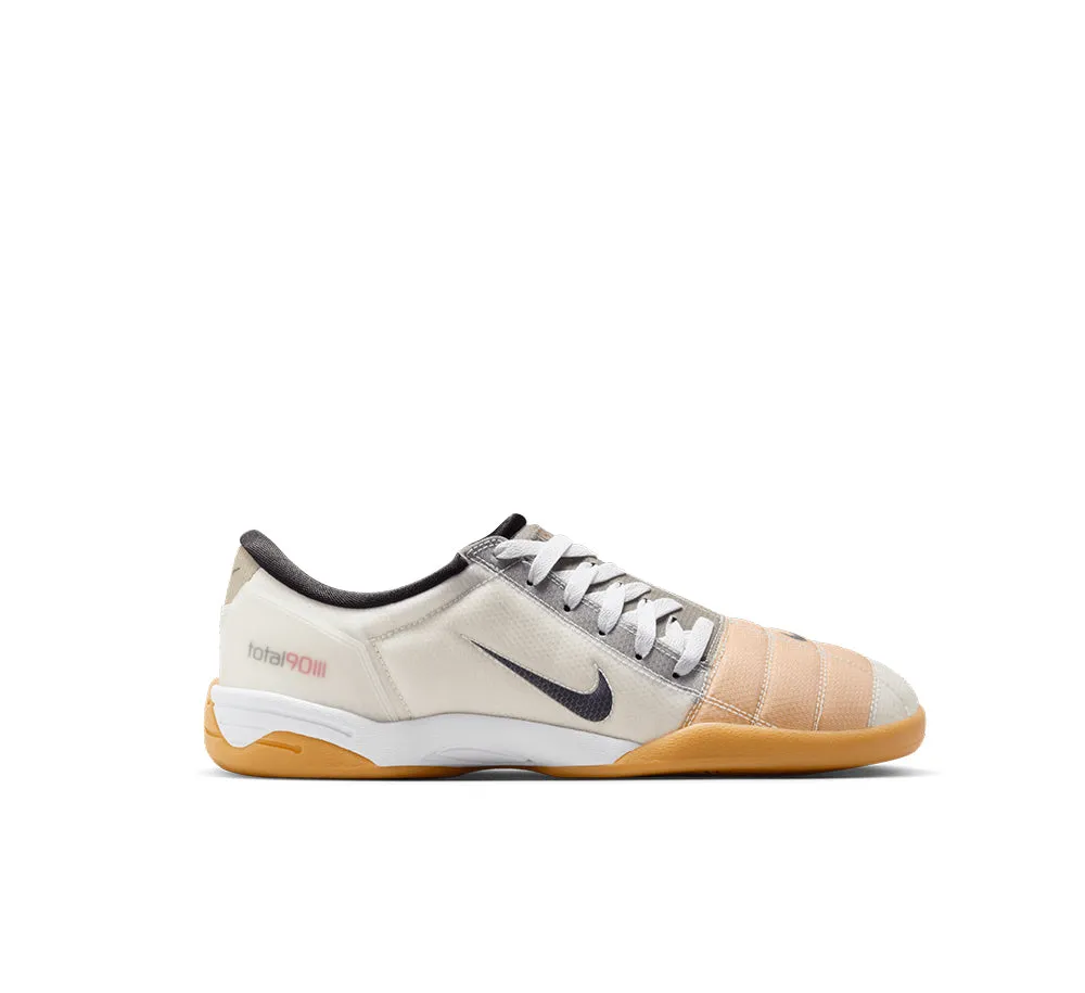 Nike Total 90