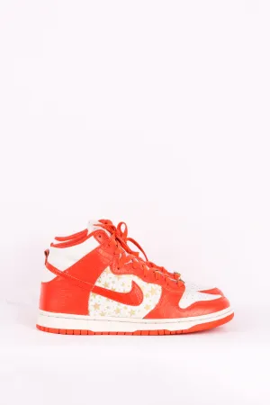 Nike x Supreme FW03 Dunk High Pro SB 'Orange Stars' (2003)