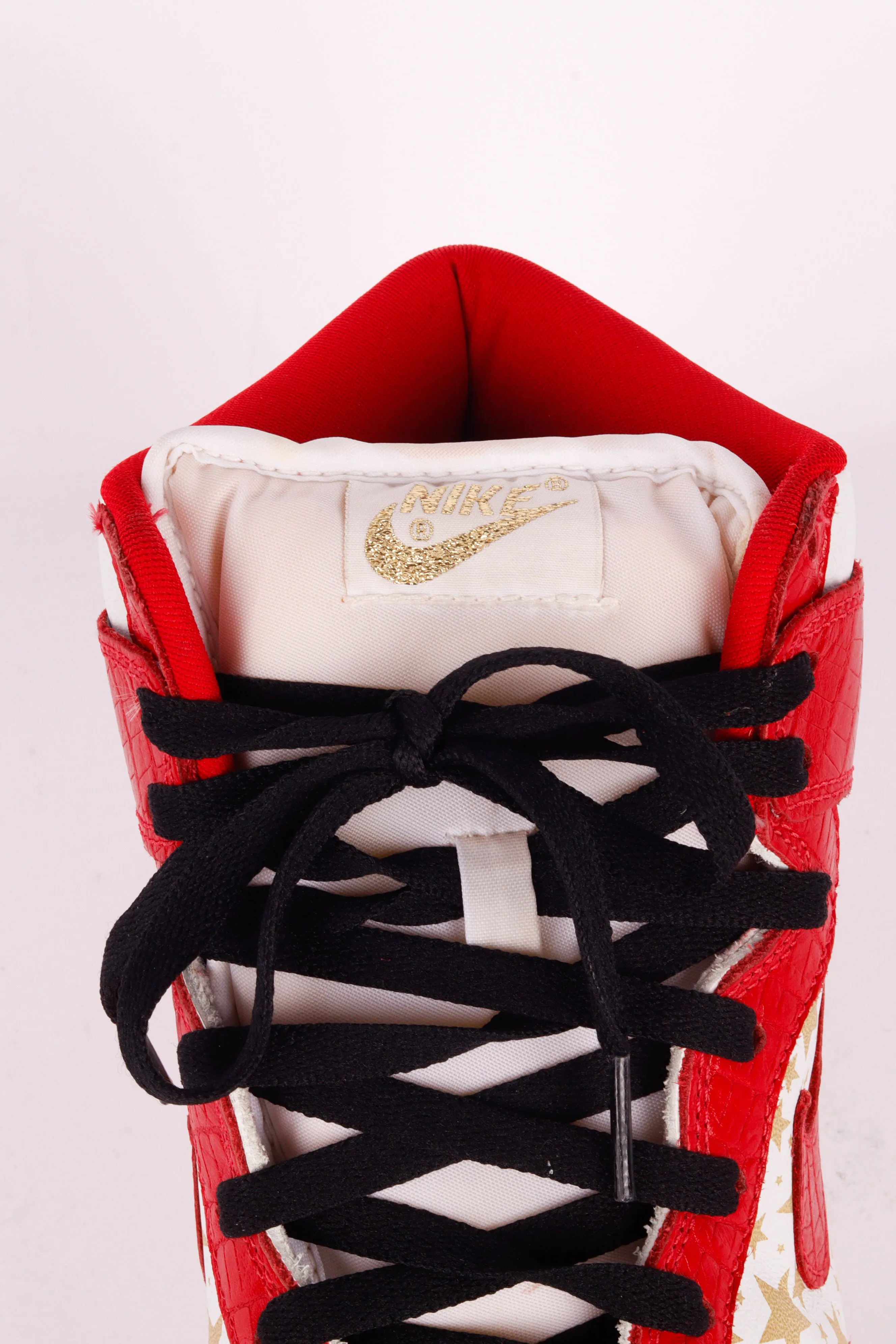 Nike x Supreme FW03 Dunk High Pro SB 'Red Stars' (2003)