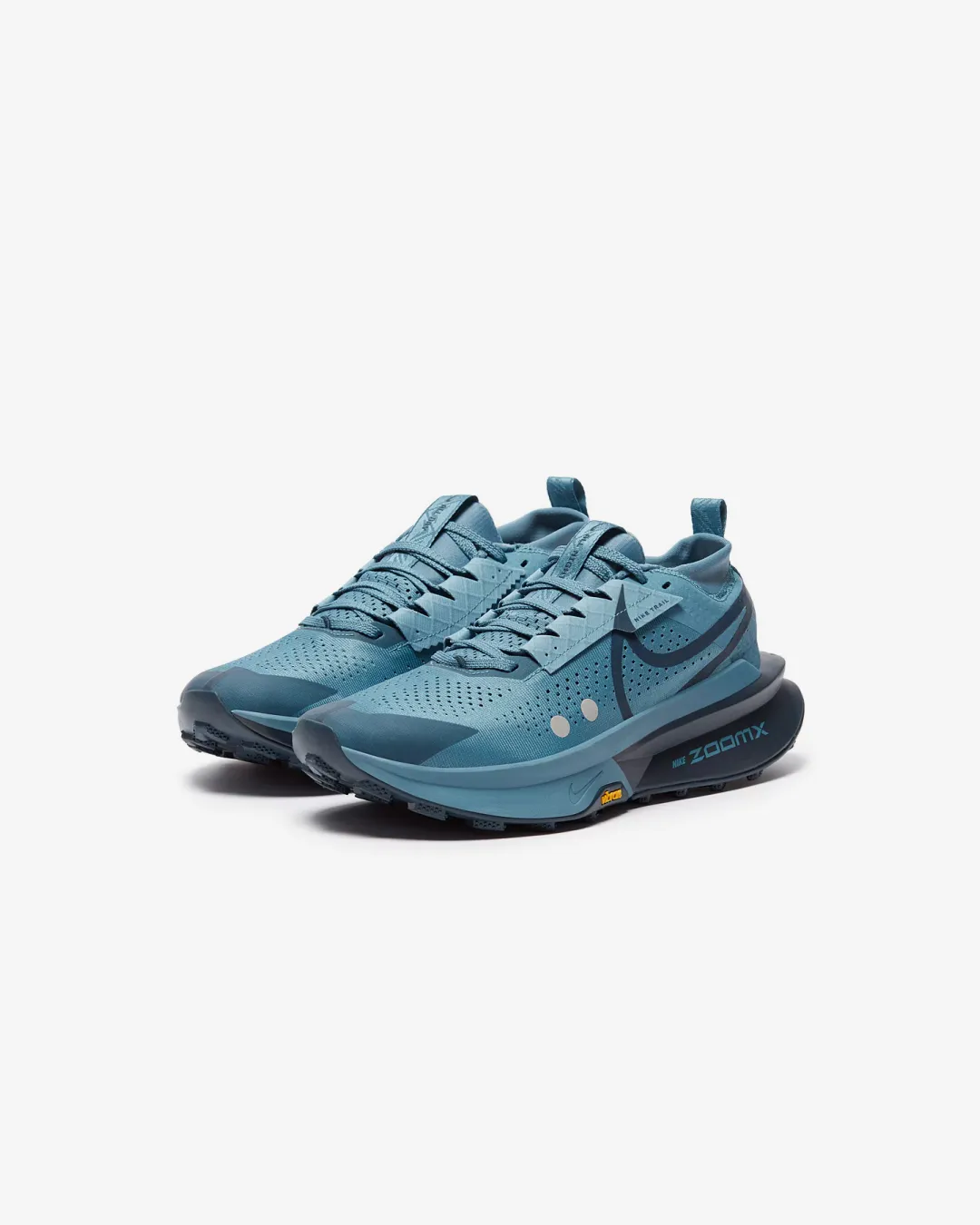 Nike Zegama 2 in Smokey Blue. Armory Navy &amp; Metallic Platinum