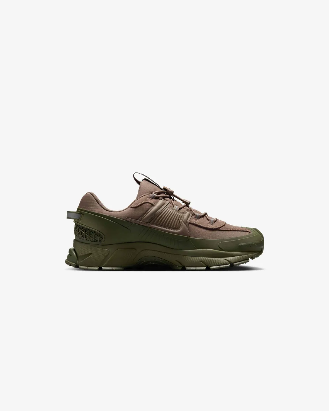 Nike Zoom Vomero 5 Roam 'Brown' Sneakers