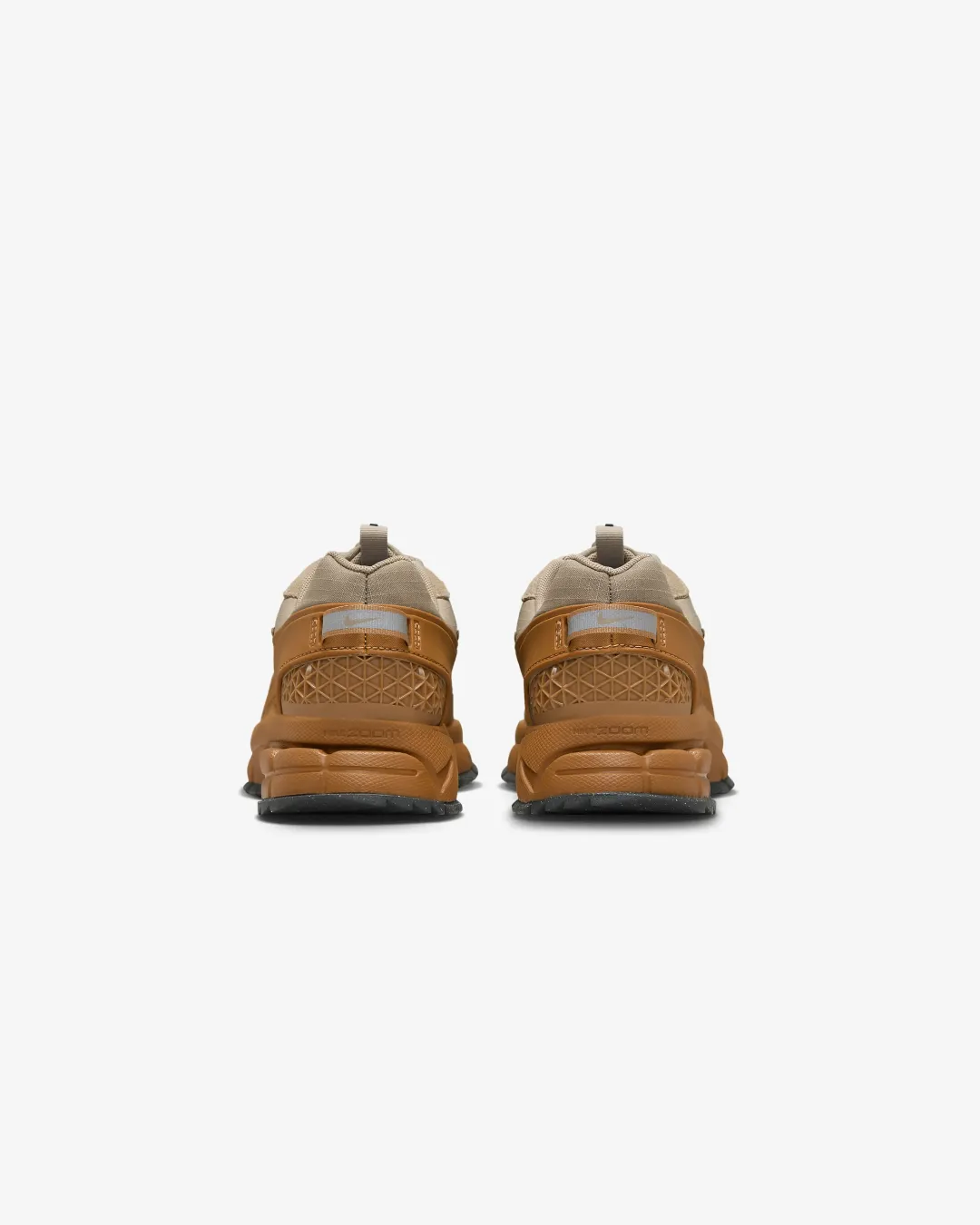 Nike Zoom Vomero 5 Roam Winterized Sneakers