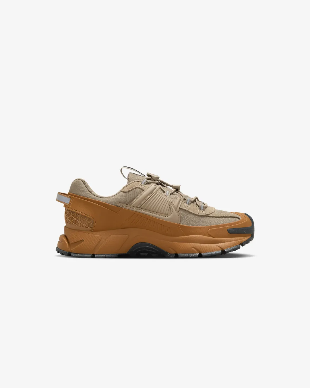 Nike Zoom Vomero 5 Roam Winterized Sneakers