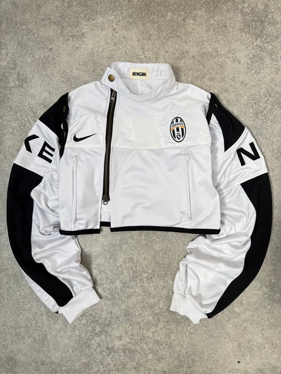 VT Rework : Nike Juventus Cropped Asymmetric Zip  Detachable Sleeve Jacket