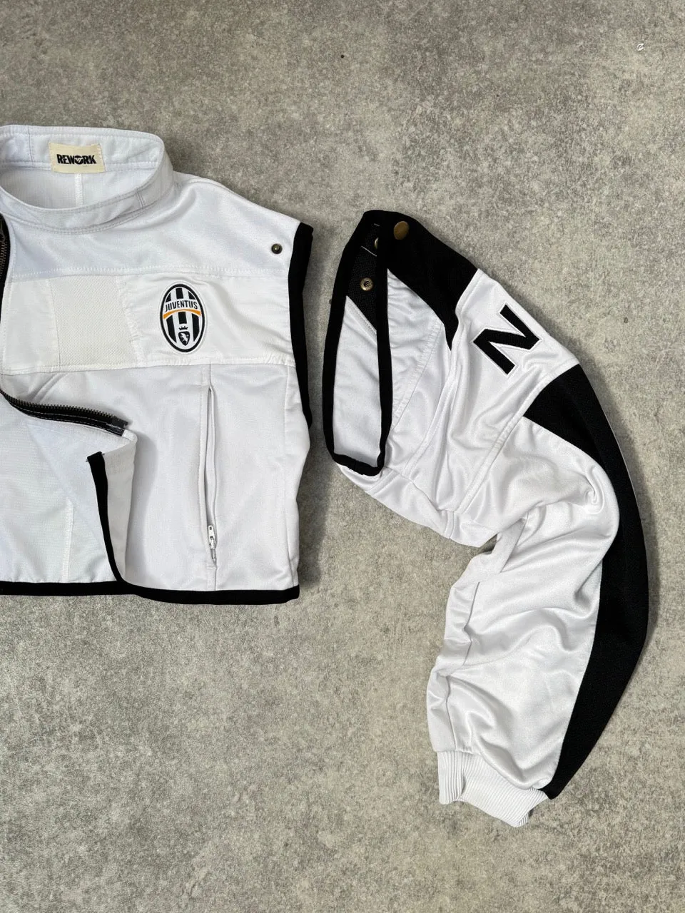 VT Rework : Nike Juventus Cropped Asymmetric Zip  Detachable Sleeve Jacket