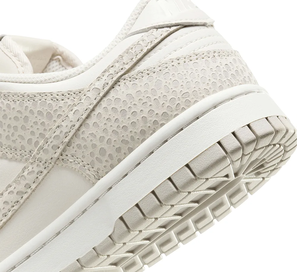 Womens Nike Dunk Low PRM