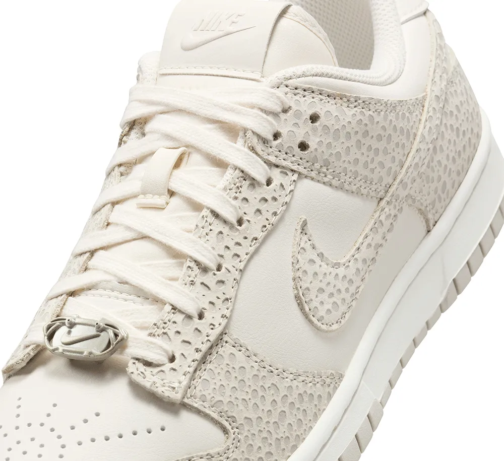 Womens Nike Dunk Low PRM